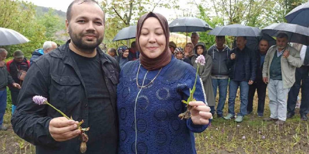 Doğa yürüyüşünde dikkatini çekti, üretmeye karar verdi! İlk hasatta 600 kg ürün aldı 3